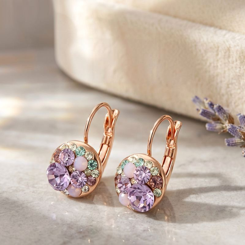 fialové dámske visiace náušnice swarovski