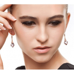 zlaté visiace náušnice